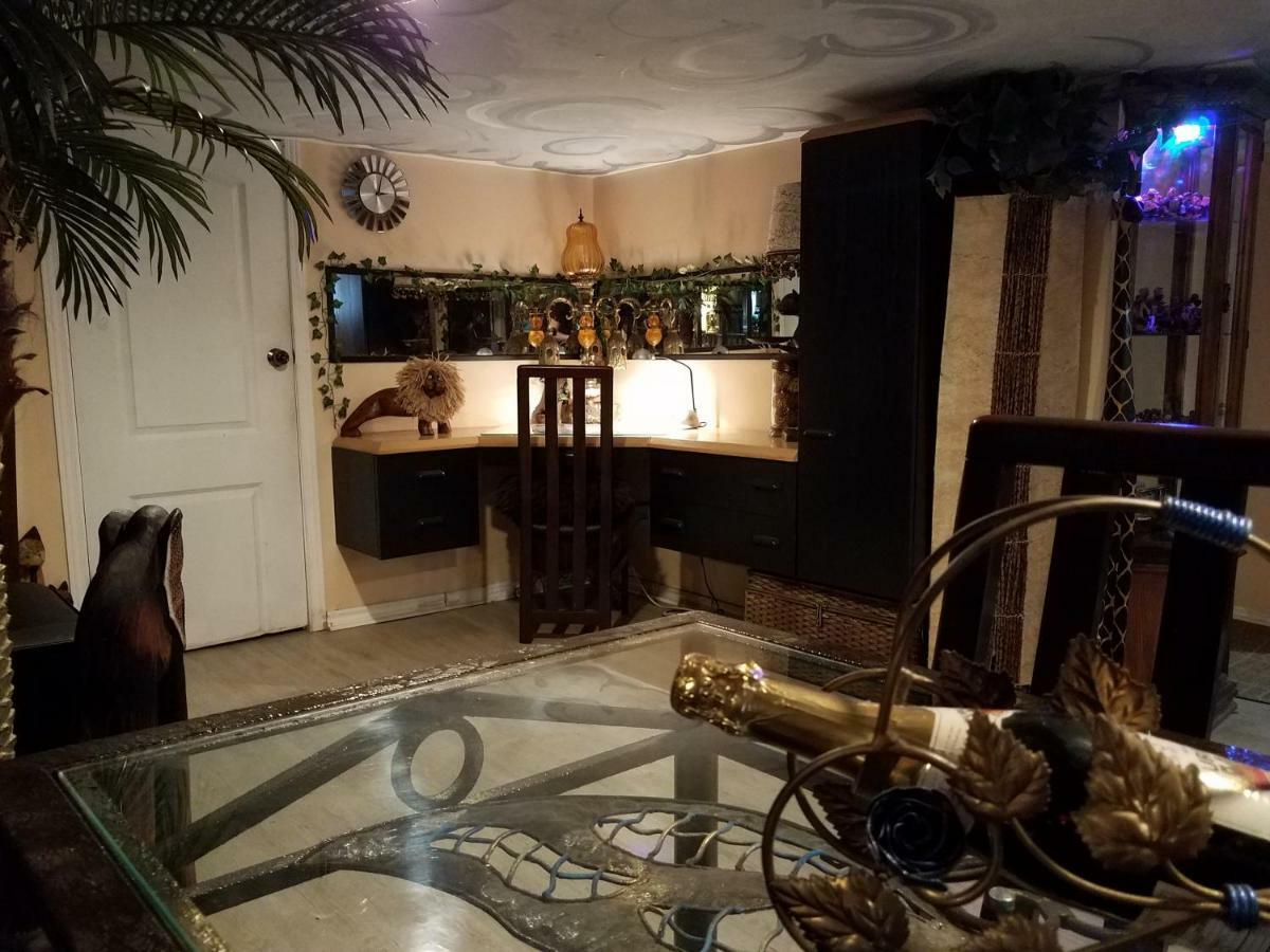 Exotic Large Basement Studio Hotel Montreal Exterior foto